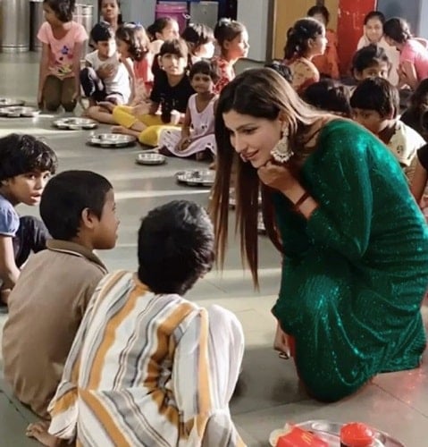 Sana Sultan Khan with NGO kids