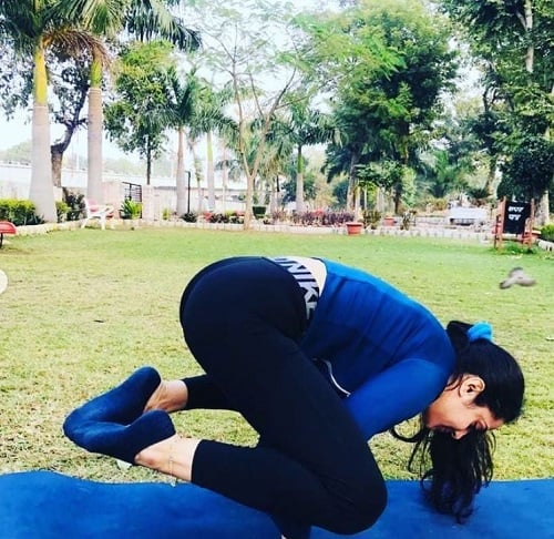 Sangeeta Odwani performing yoga