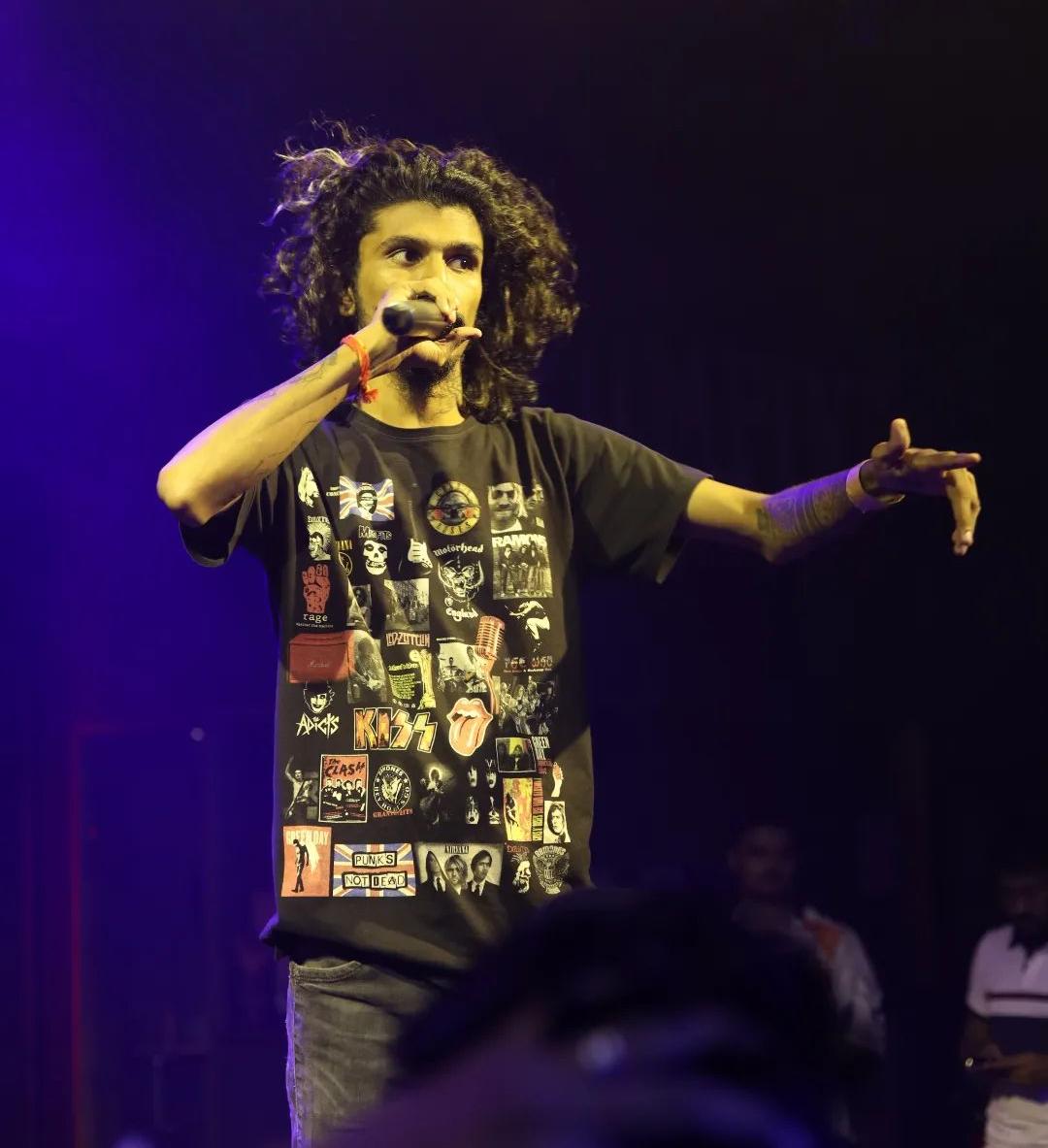 Sense Oneway performing at a live event