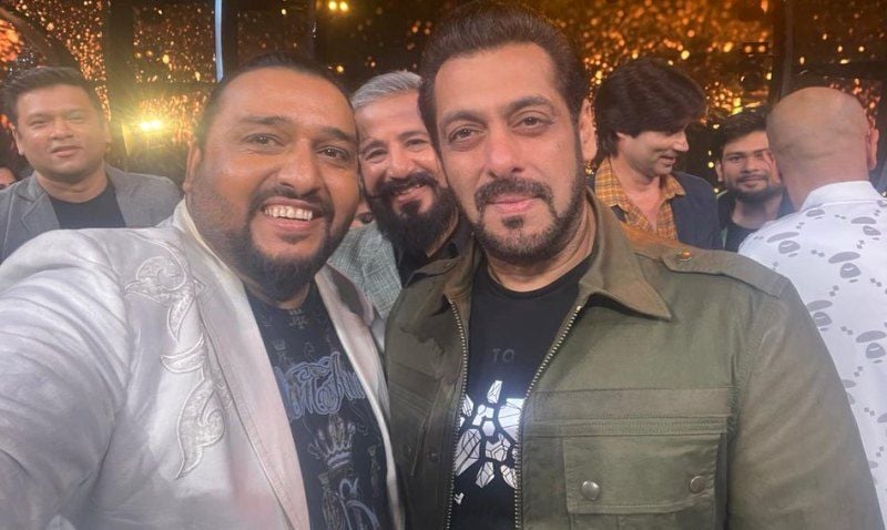 Shabab Sabri with Salman Khan