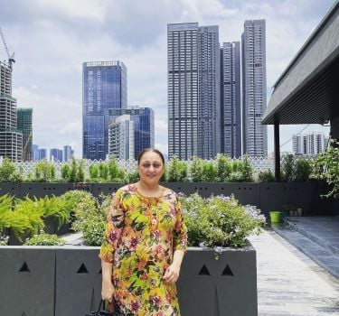 Shaheen Banu in China