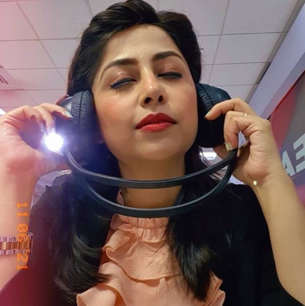 Shalini Kapoor Tiwari with headphones