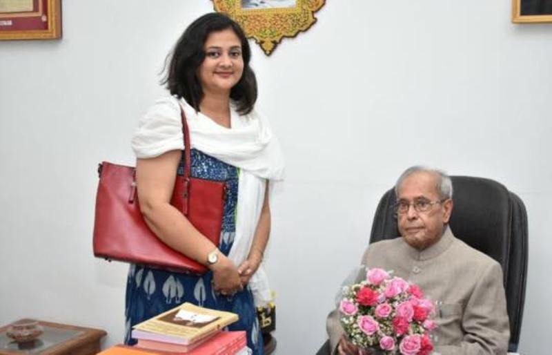 Shalini Yadav With Pranab Mukherjee