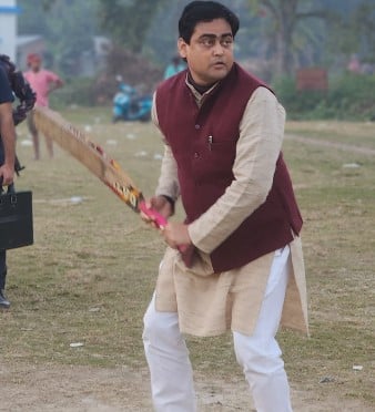 Shantanu Thakur while playing cricket