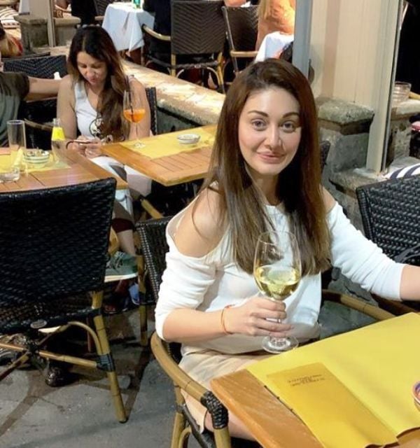 Shefali Jariwala in a Restaurant
