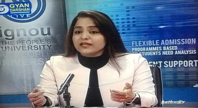 Shelly Oberoi giving a lecture on DD Gyan Darshan