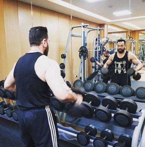 Shera working out at a gym