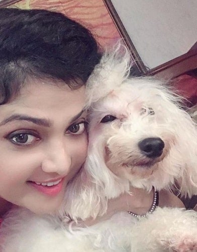 Shilpa Anand with her pet dog