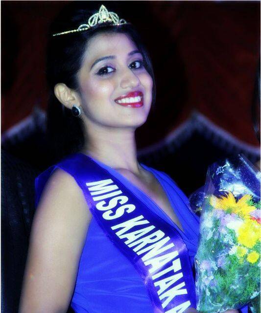 Shilpa Manjunath winning Miss Karnataka 2013