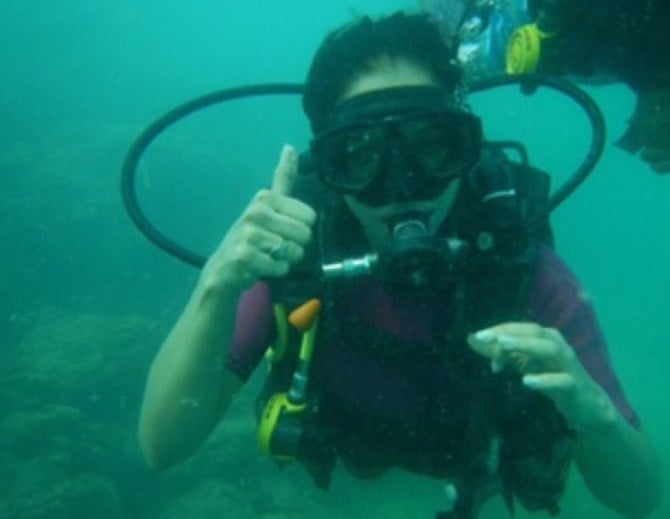 Shipra Khanna Scooba diving