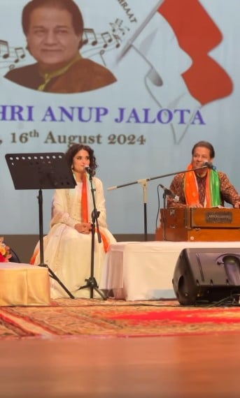 Shiva Choudhary while performing at a live show