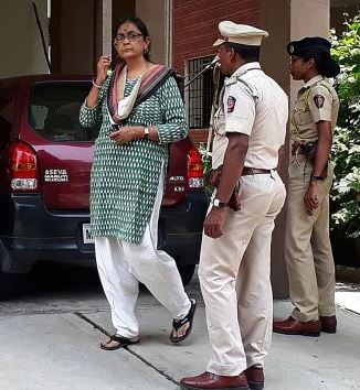 Shoma Sen during her arrest