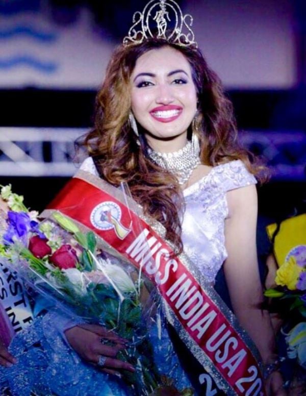 Shree Saini after winning the title Miss India USA in 2017