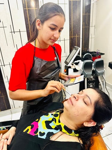 Shruti Hooda and her client