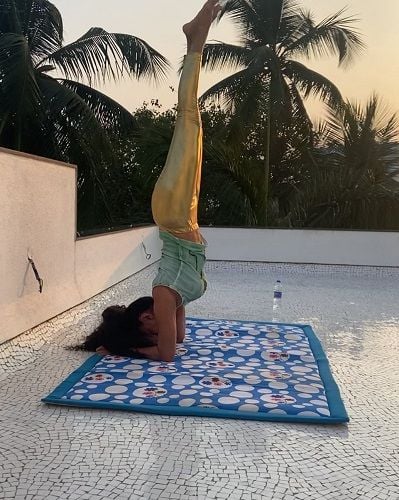 Shweta Shetty practicing Yoga