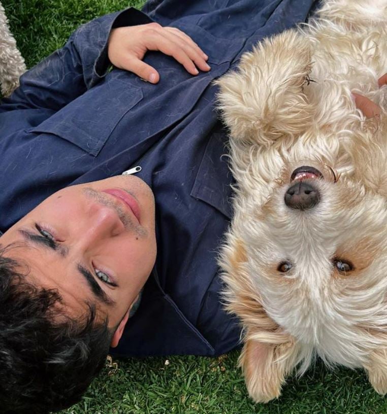 Sian Chiong with a dog