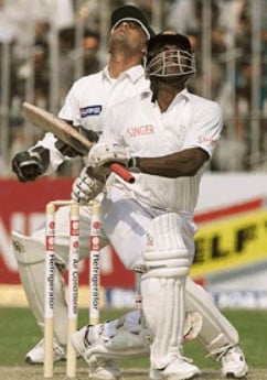 Sitanshu Kotak playing in the late 1990s