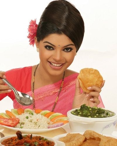 Sneha Wagh in a photoshoot while she was in college