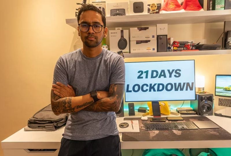 Soamjena at the JetSpot office