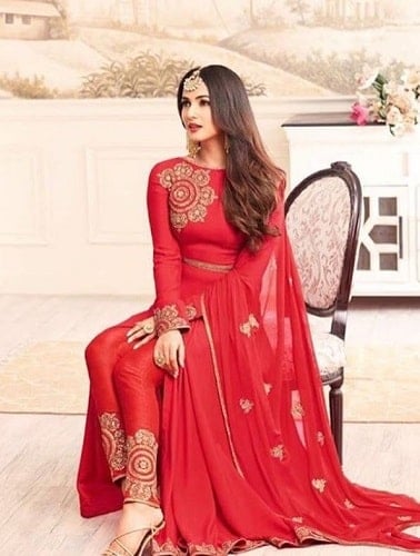 Sonal Chauhan in a print ad