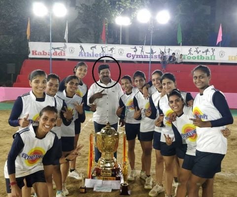 Sonali Vishnu Shingate and team with coach Rajesh Padave (circled)