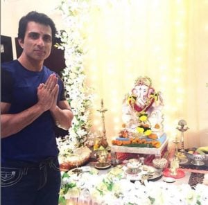 Sonu Sood praying to Lord Ganesha