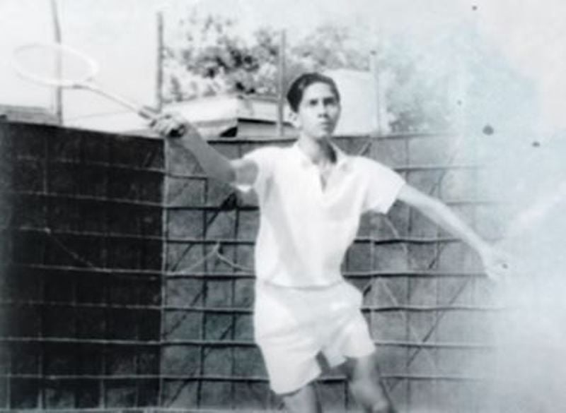 Srinivasan playing Tennis