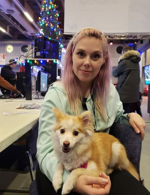 Stephanie Harvey with a dog