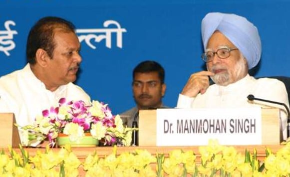 Subodh Kant Sahay with Manmohan Singh