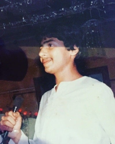 Sudesh Lehri performing in an orchestra