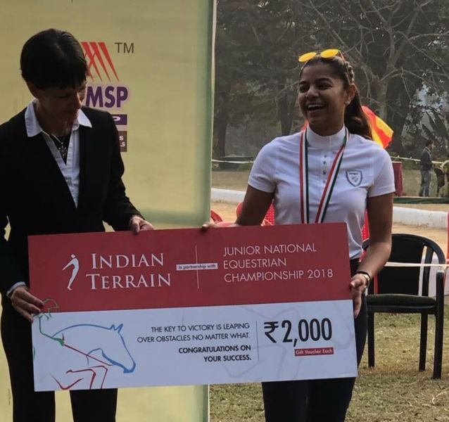 Sudipti Hajela collecting her prize at the 2018 Junior National Equestrian Championship