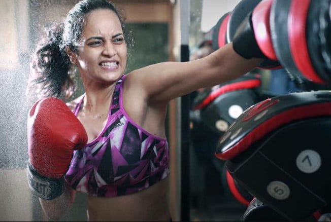 Suja Varunee while working out at a gym