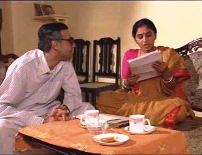Sukanya Kulkarni With Rajit Kapur in Byomkesh Bakshi