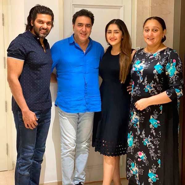 Sumeet Saigal with his ex-wife, Shaheen Banu, daughter, Sayyeshaa, and son-in-law, Arya