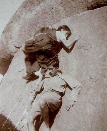 Surayya Tyabji rock climbing wearing a saree