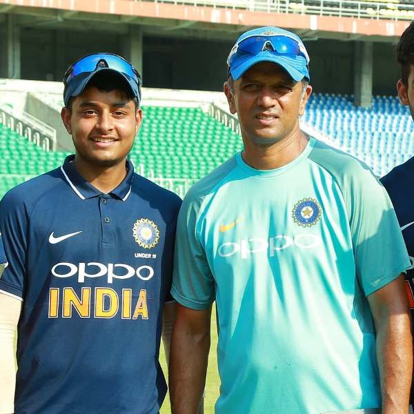 Sushant Mishra with Rahul Dravid during the 2020 Under-19 World Cup
