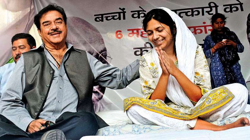 Swati Maliwal with Bollywood actor Shatrughan Sinha