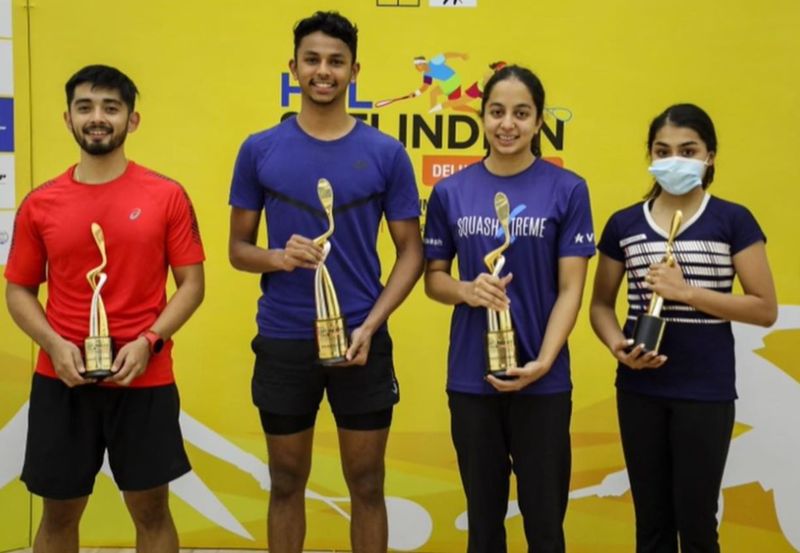 Tanvi Khanna (second from right) after winning the 2nd HCL SRFI Indian Tour squash tournament