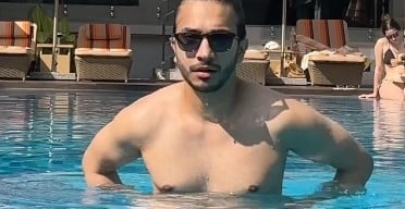 Taran Singh while enjoying swimming