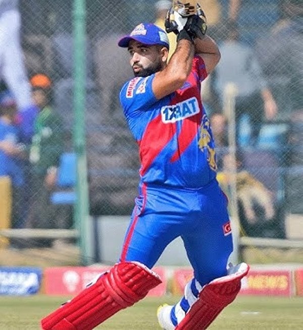 Tayyab Tahir playing a shot during a PSL match