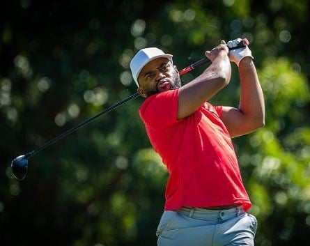 Temba Bavuma playing golf