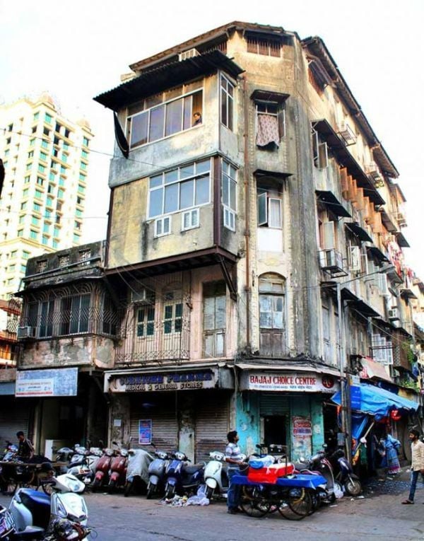 The Damarwala Building on Pakmodia Street in Mumbai, where Dawood used to reside along with his sister Haseena Parkar