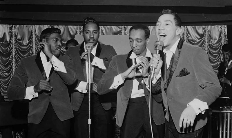 The Miracles performing 