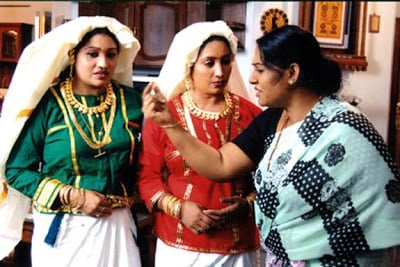 Thesni Khan in Akkare Ikkare