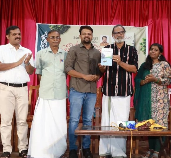 V.G. Thampi, a well-known critic and writer, while releasing the book En Neram Thuzhanju