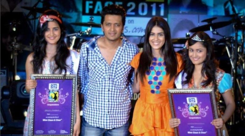 Vaidehi Parashurami (extreme left) after being named ‘Fresh Face of The Year’ and 