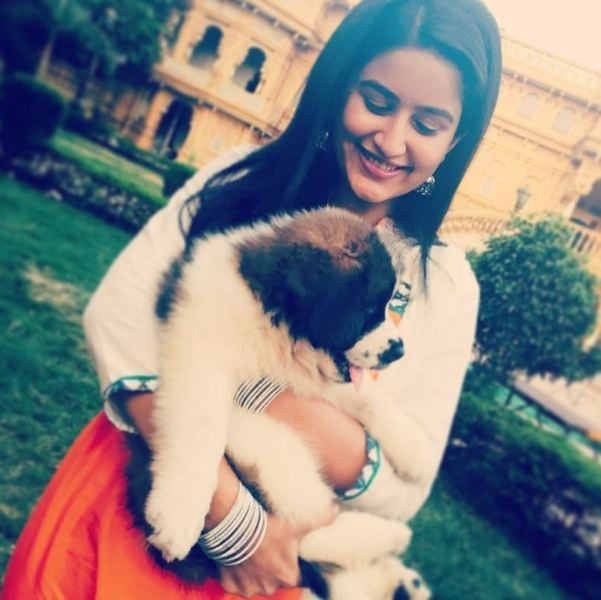 Vaidehi Parashurami with a puppy