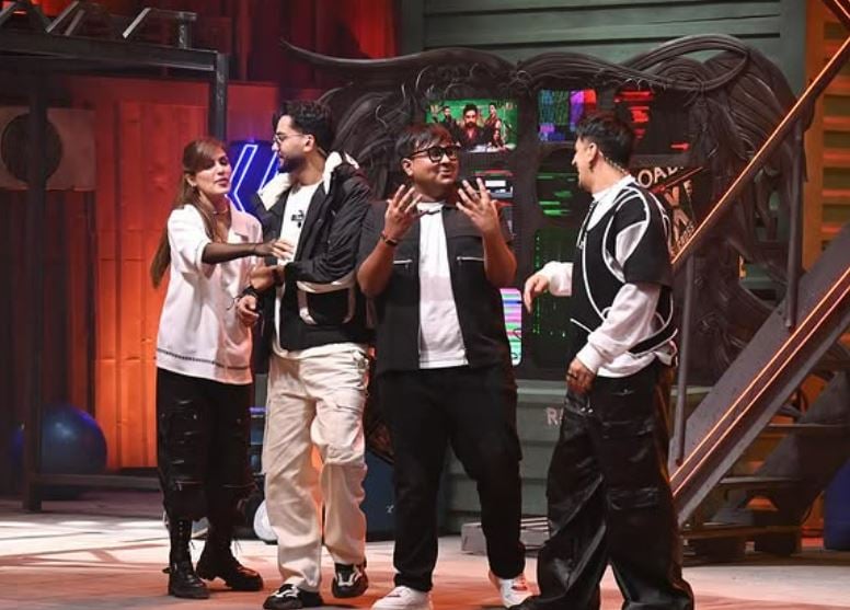 Valence Kundra as a contestant on MTV Roadies Season 20