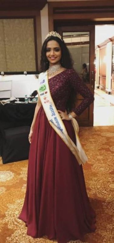 Vallari Viraj after winning Shravana Queen Pageant 