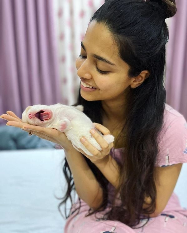 Vallari Viraj with her dog